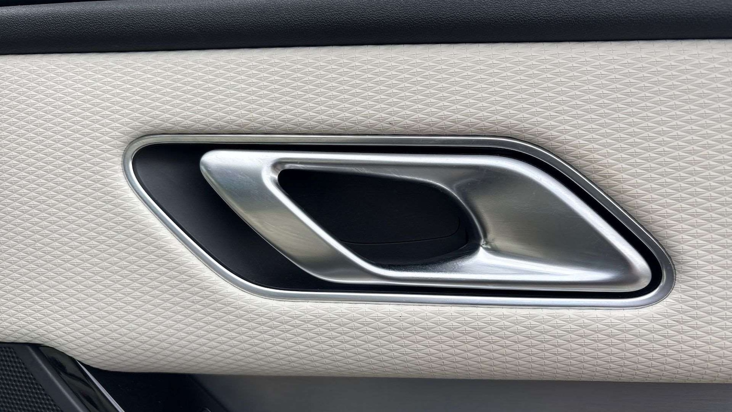 Used Land Rover Range Rover Velar 2022 for sale - 76113583: Photo 35