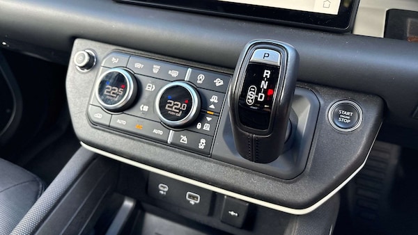 Used Land Rover Defender 2021 for sale - 75603811: Photo 13