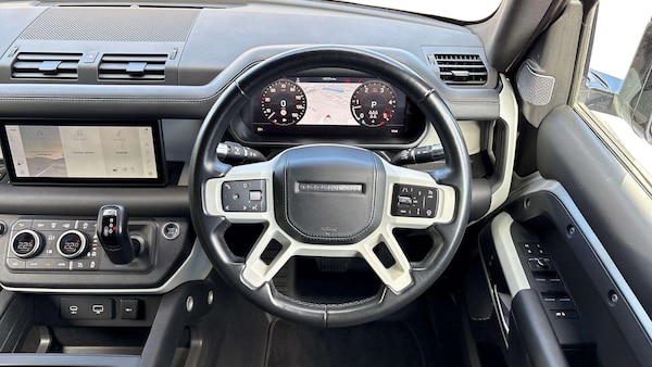 Used Land Rover Defender 2021 for sale - 75603811: Photo 15