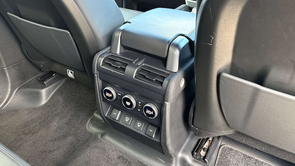 Used Land Rover Defender 2021 for sale - 75603811: Photo 18
