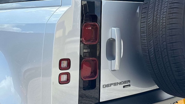 Used Land Rover Defender 2021 for sale - 75603811: Photo 19