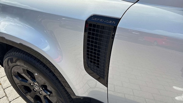 Used Land Rover Defender 2021 for sale - 75603811: Photo 20