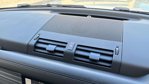 Used Land Rover Defender 2021 for sale - 75603811: Photo 31