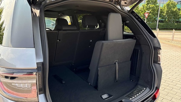 Used Land Rover Discovery Sport 2023 for sale - 75218358: Photo 31