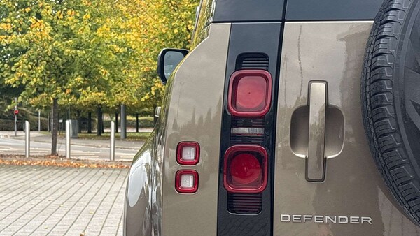 Used Land Rover Defender 2023 for sale - 76170000: Photo 26
