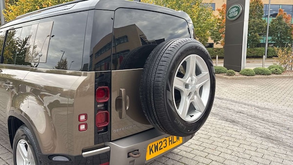 Used Land Rover Defender 2023 for sale - 76170000: Photo 29