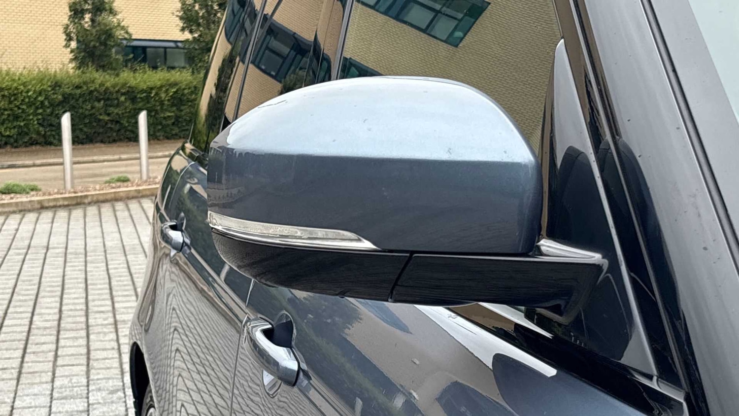 Vehicle 29
