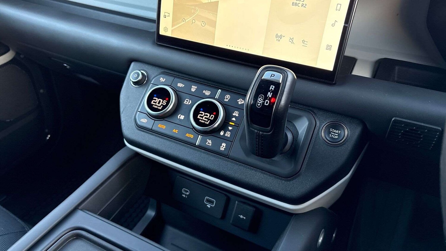 Used Land Rover Defender 90 2023 for sale - 76718096: Photo 13