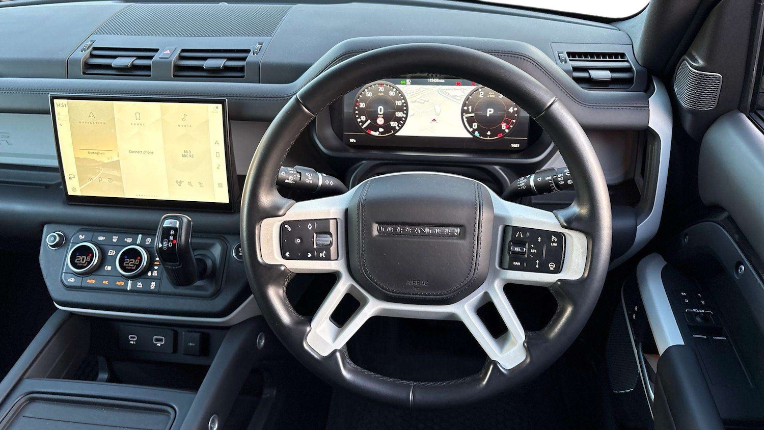 Used Land Rover Defender 90 2023 for sale - 76718096: Photo 15