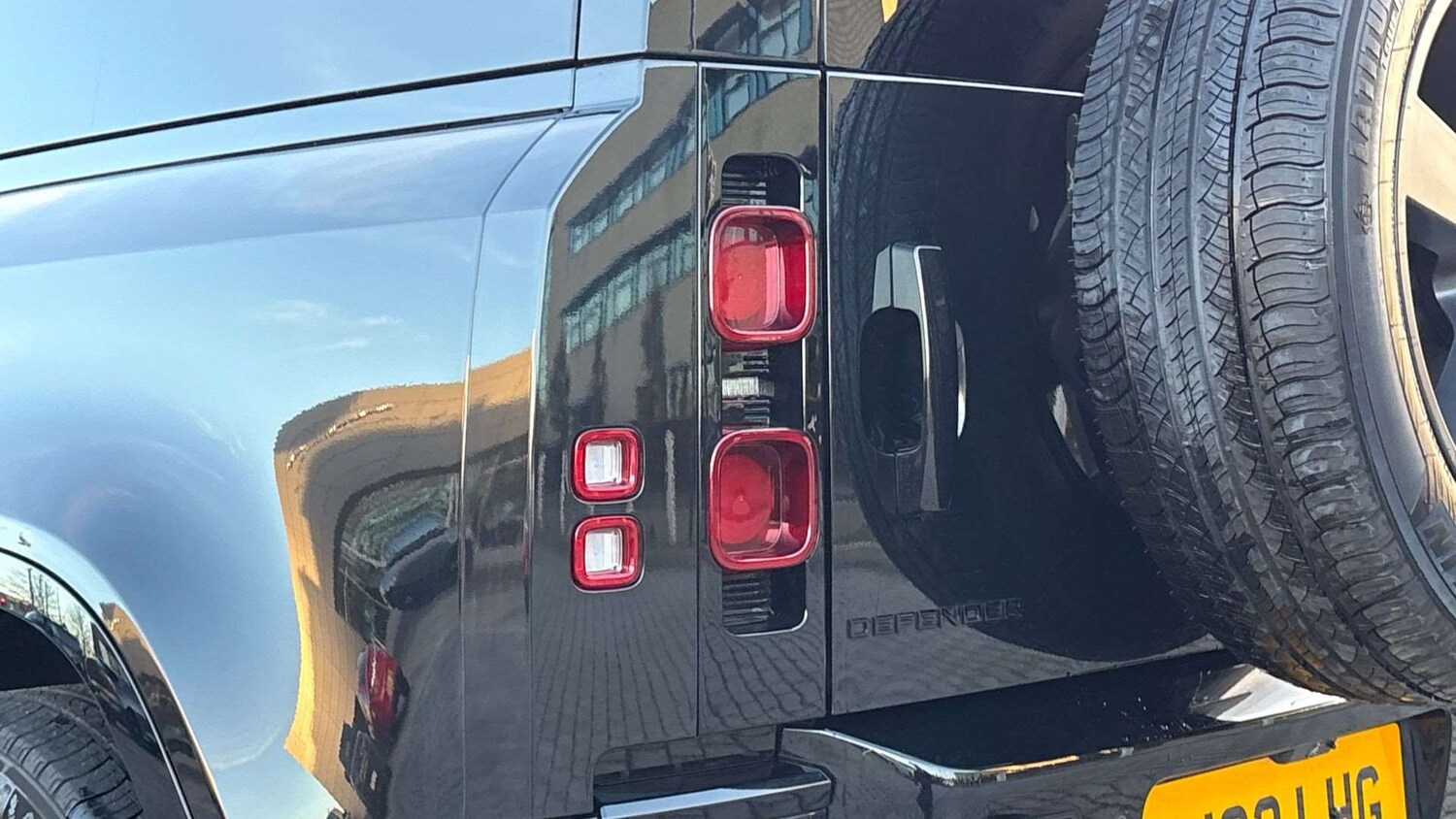 Used Land Rover Defender 90 2023 for sale - 76718096: Photo 19