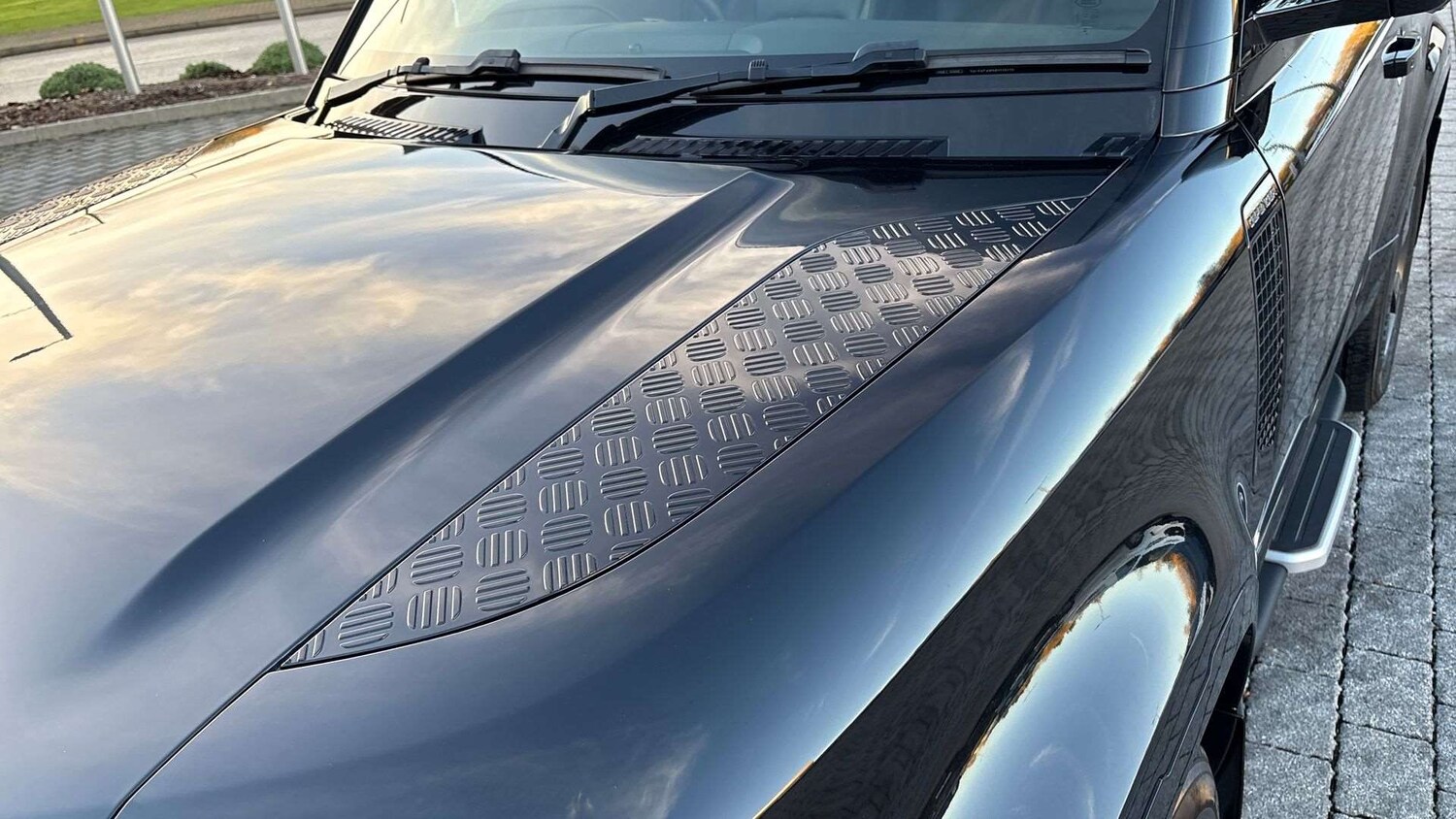 Used Land Rover Defender 90 2023 for sale - 76718096: Photo 28