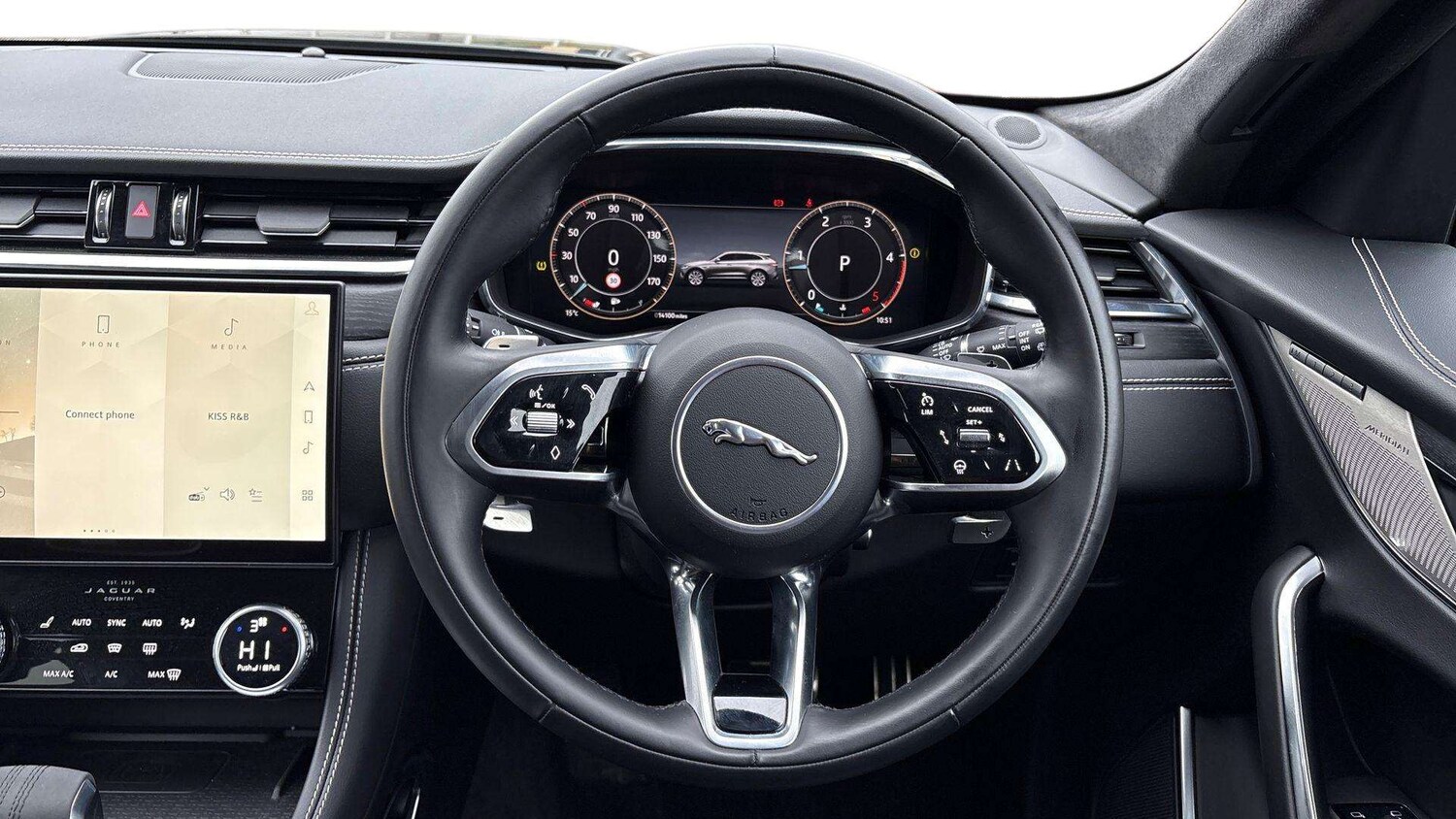 Used Jaguar F-Pace 2023 for sale - 76488131: Photo 15