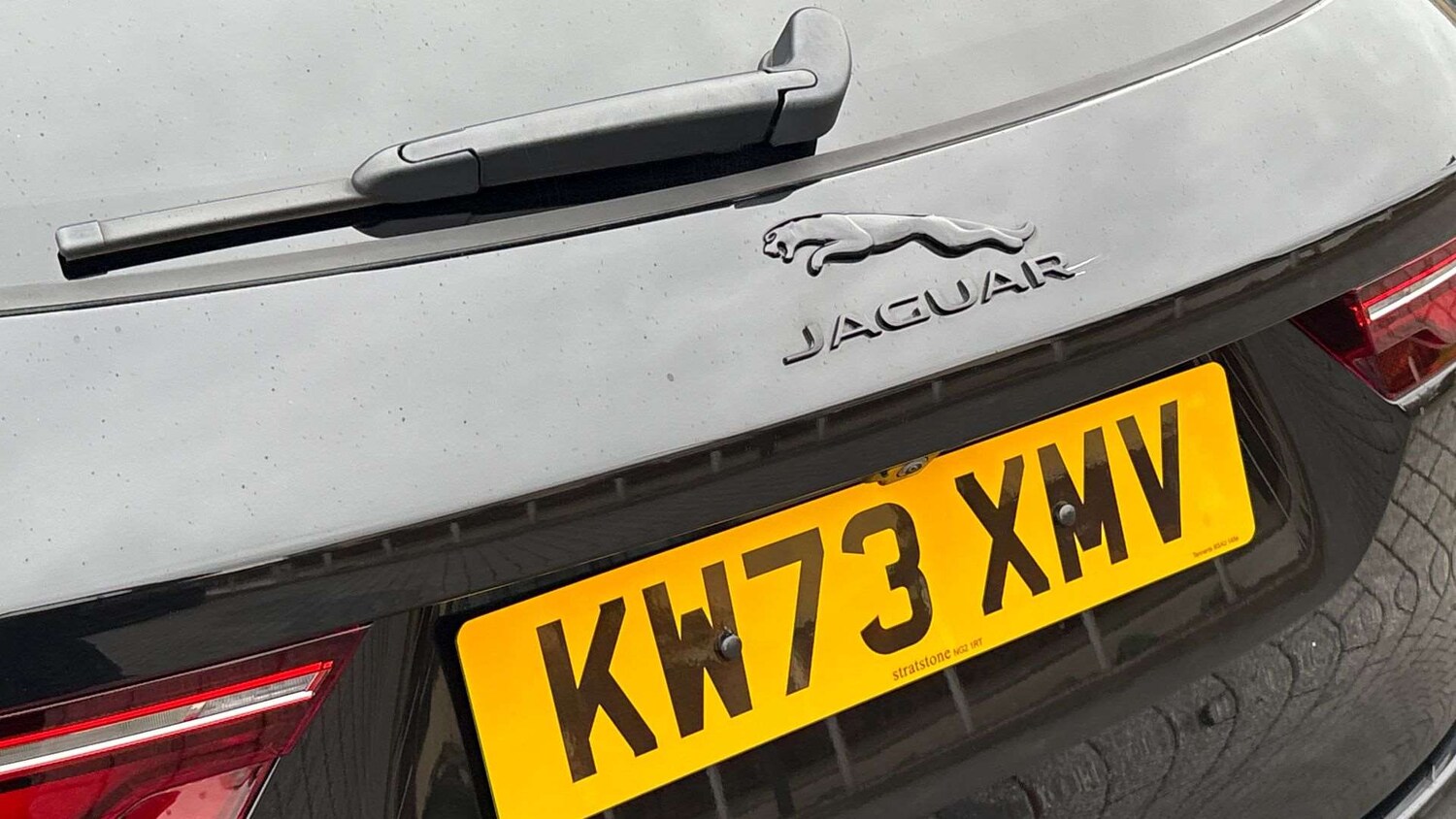 Used Jaguar F-Pace 2023 for sale - 76488131: Photo 31