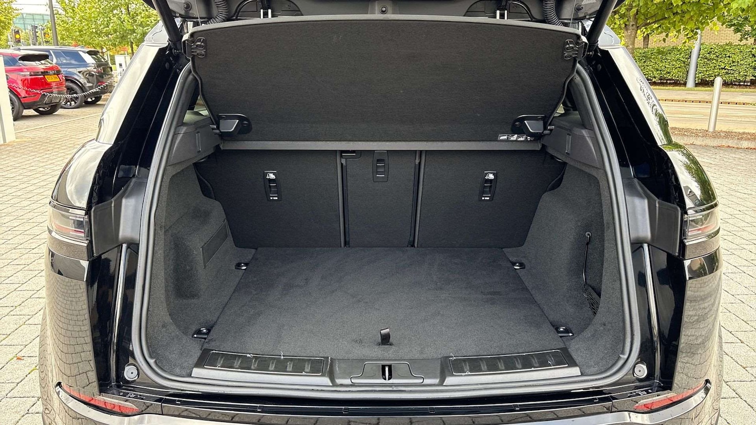 Used Land Rover Range Rover Evoque 2025 for sale - 75758029: Photo 10