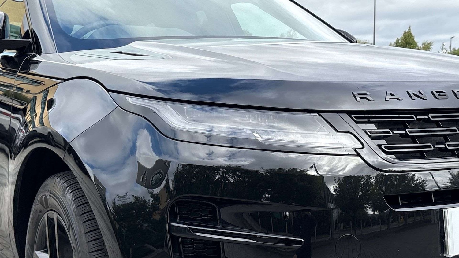 Used Land Rover Range Rover Evoque 2025 for sale - 75758029: Photo 17