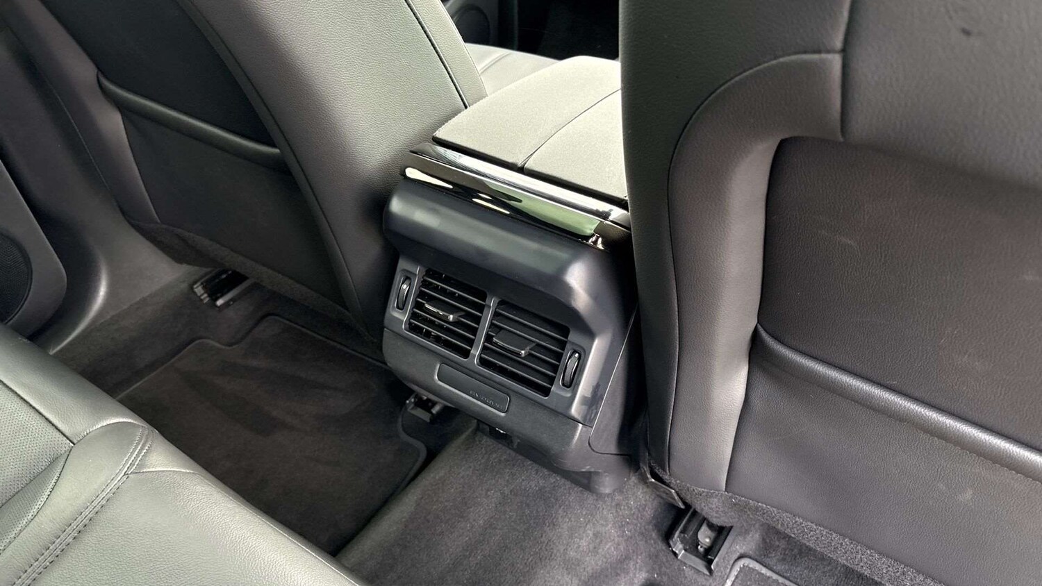 Used Land Rover Range Rover Evoque 2025 for sale - 75758029: Photo 18