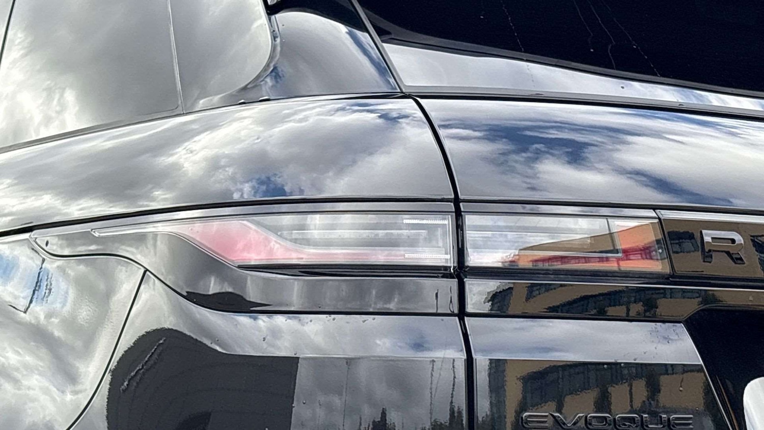 Used Land Rover Range Rover Evoque 2025 for sale - 75758029: Photo 19