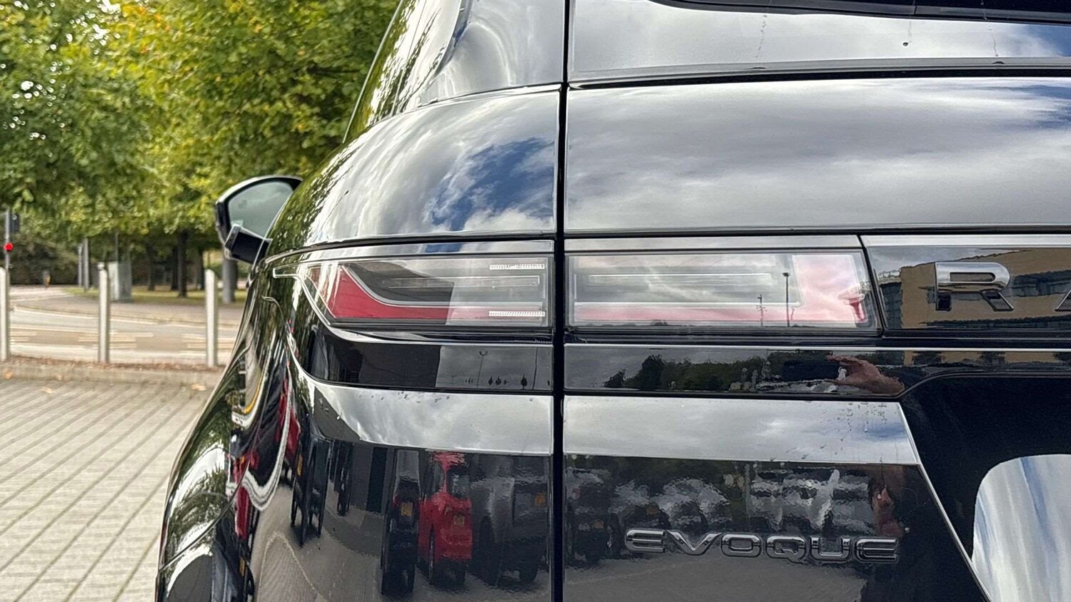 Used Land Rover Range Rover Evoque 2025 for sale - 75758029: Photo 26