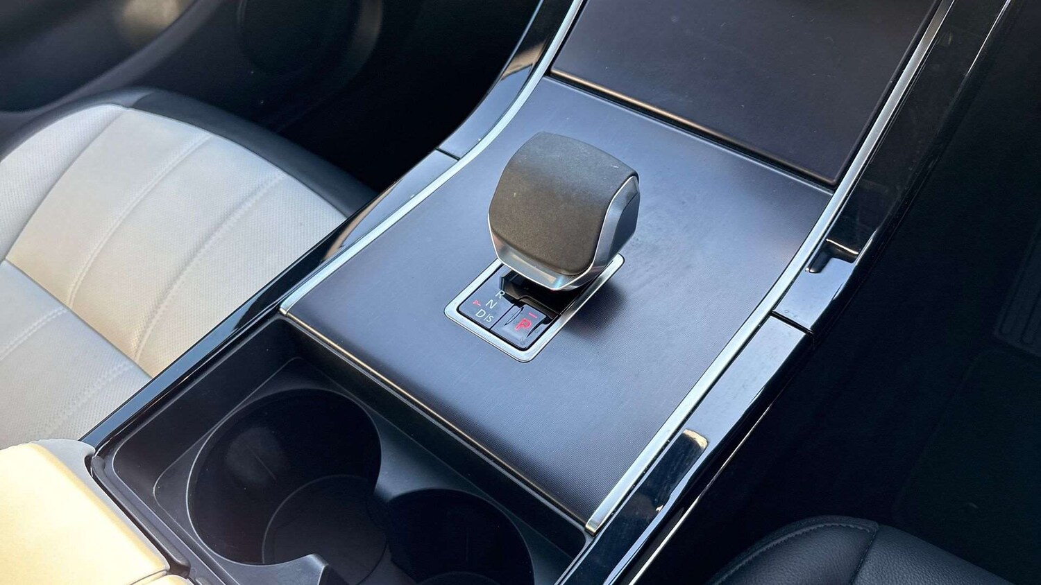 Used Land Rover Range Rover Evoque 2025 for sale - 75758037: Photo 13