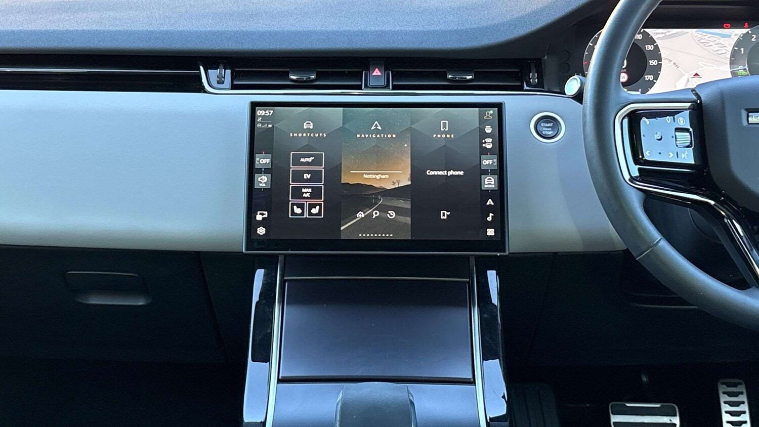 Used Land Rover Range Rover Evoque 2025 for sale - 75758037: Photo 14