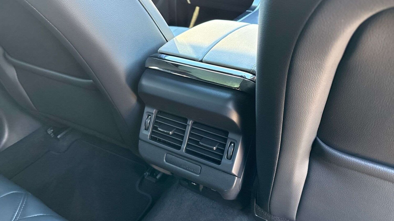 Used Land Rover Range Rover Evoque 2025 for sale - 75758037: Photo 18