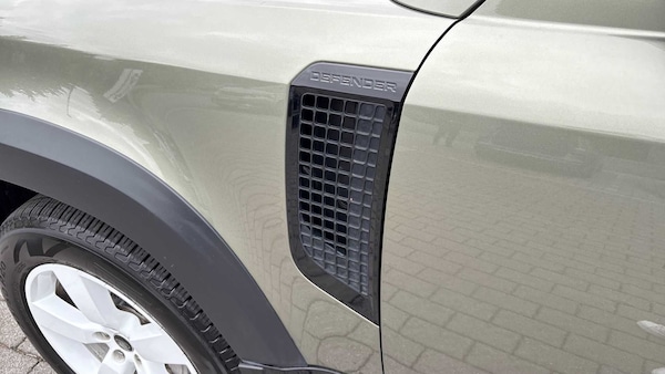 Used Land Rover Defender 2023 for sale - 75217561: Photo 20