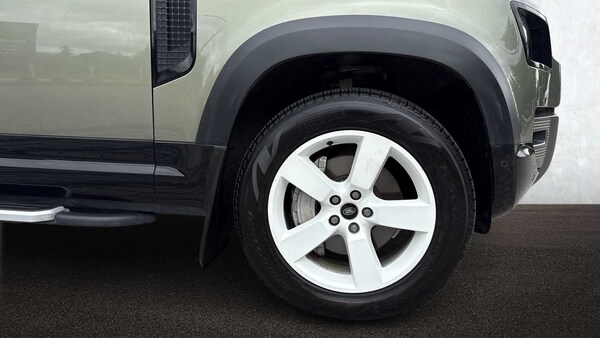 Used Land Rover Defender 2023 for sale - 75217561: Photo 8
