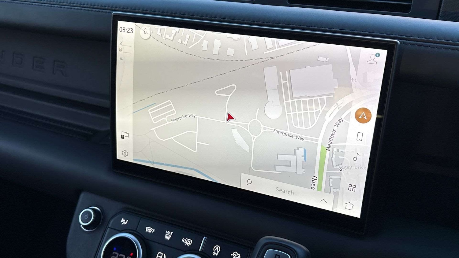 Used Land Rover Defender 2023 for sale - 76564320: Photo 11