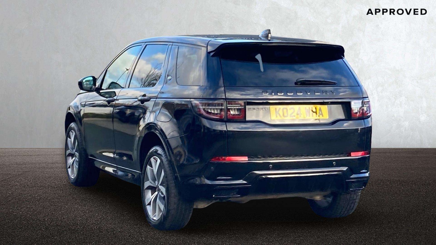 Used Land Rover Discovery Sport 2024 for sale - 77219725: Photo 2