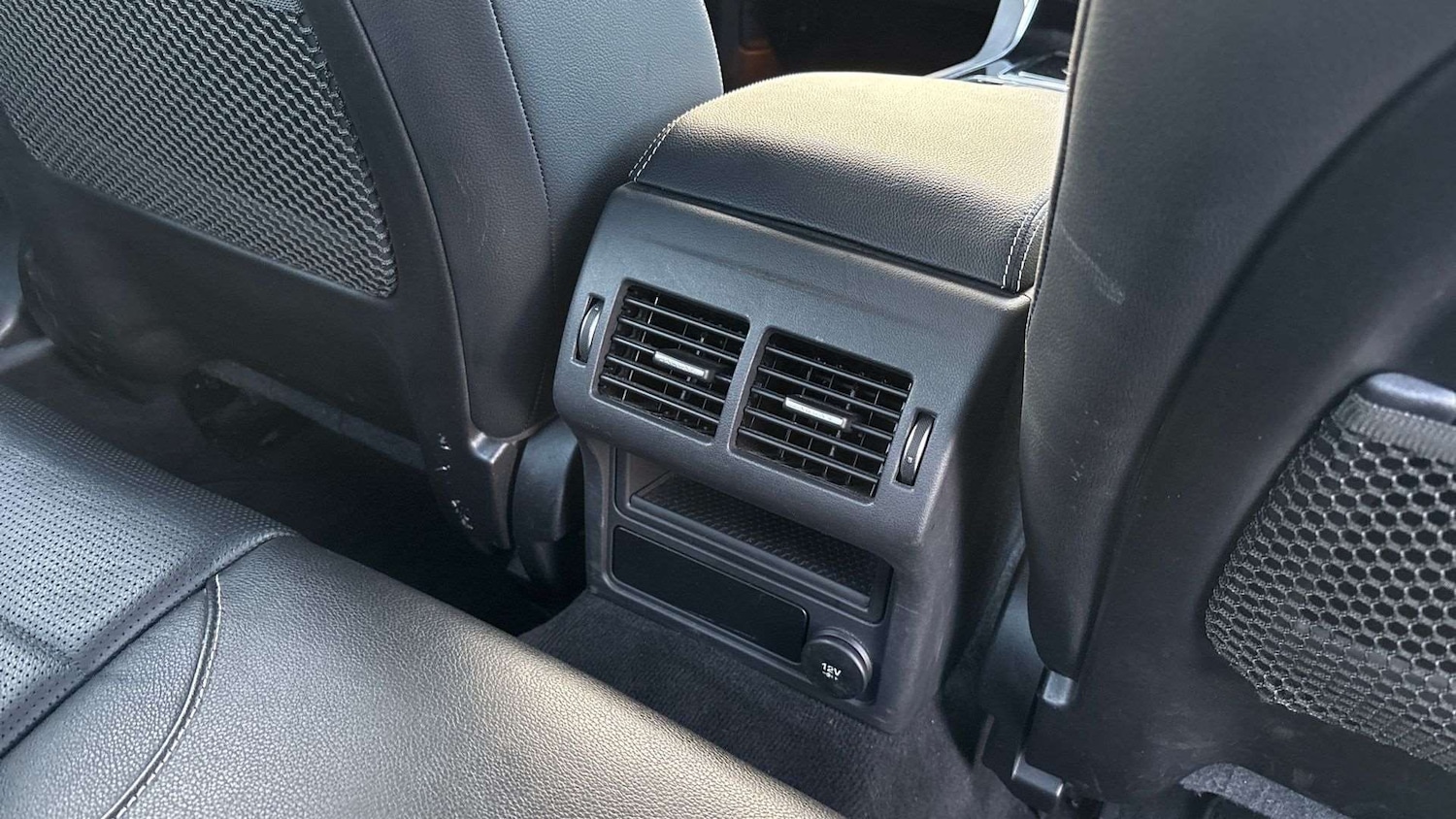 Used Jaguar XE 2018 for sale - 77103106: Photo 18