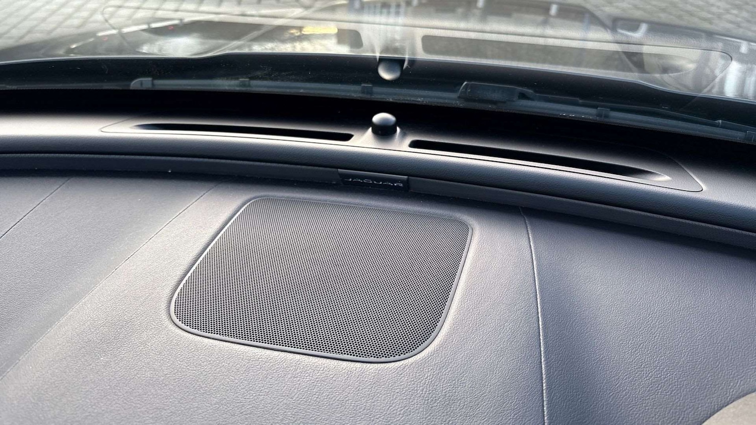 Used Jaguar XE 2018 for sale - 77103106: Photo 30