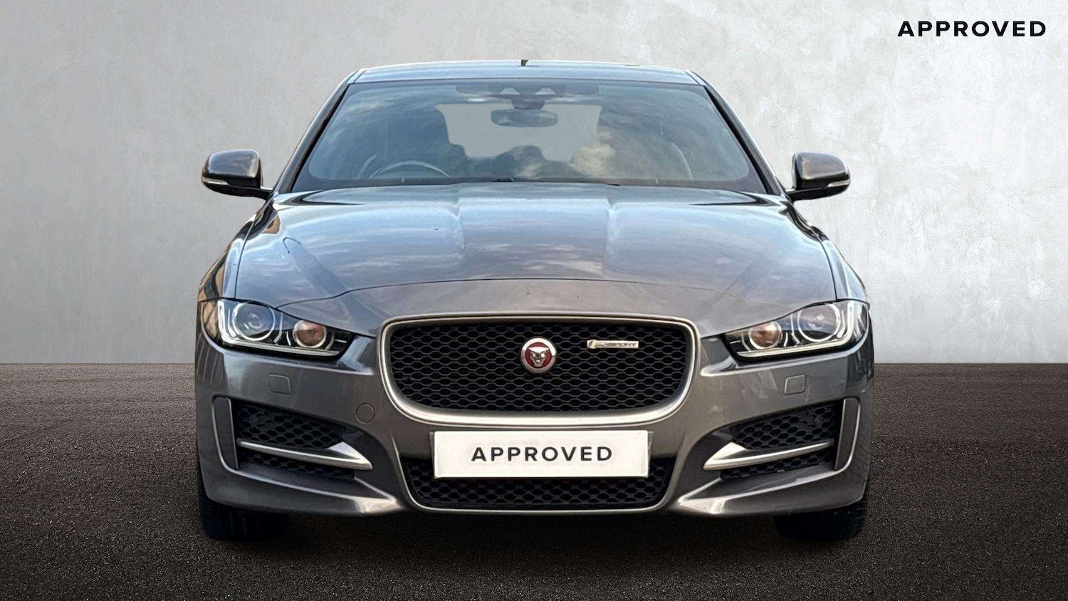 Used Jaguar XE 2018 for sale - 77103106: Photo 7