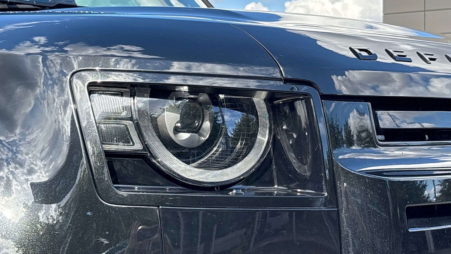 Used Land Rover Defender 2025 for sale - 76475981: Photo 17