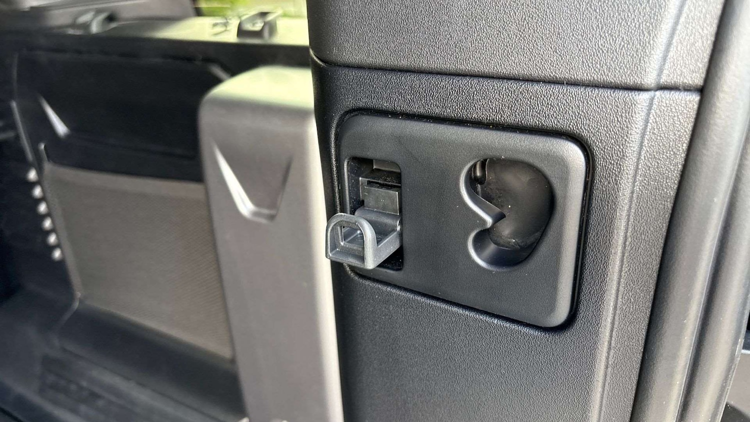 Used Land Rover Defender 2025 for sale - 76475981: Photo 27