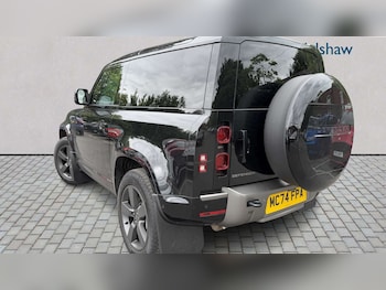 Used Land Rover Defender 2024 for sale - 79556415: Photo