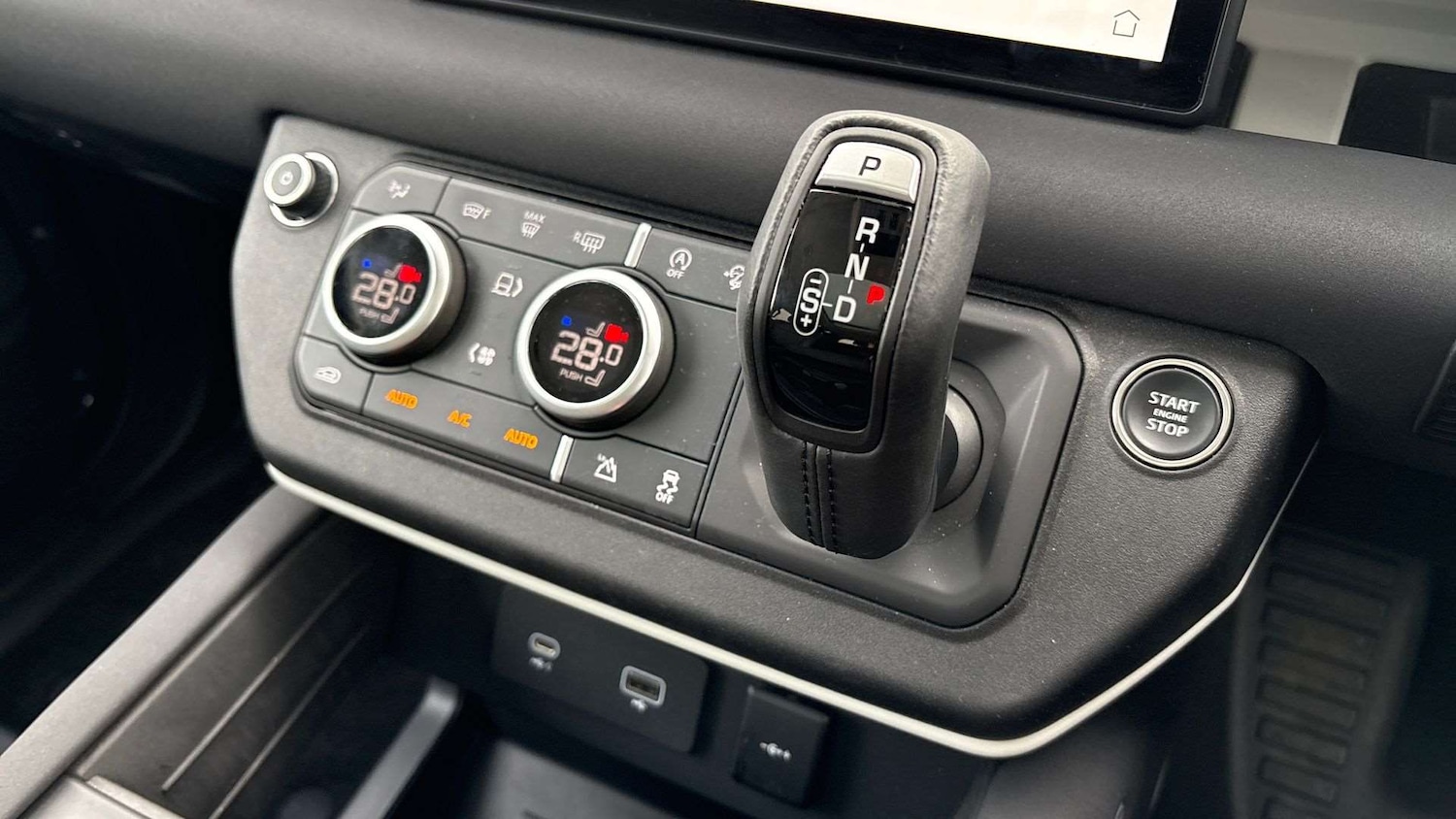 Used Land Rover Defender for sale - 77011195: Photo 13