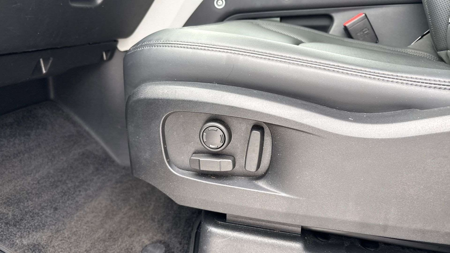 Used Land Rover Defender for sale - 77011195: Photo 35