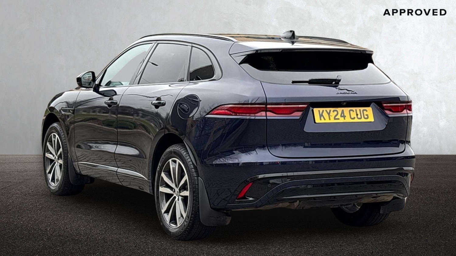 Used Jaguar F-Pace 2024 for sale - 77577299: Photo 2