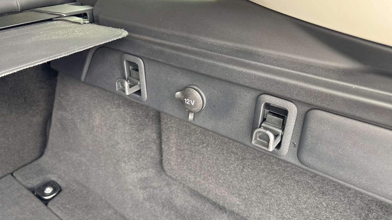 Used Land Rover Range Rover Velar 2024 for sale - 76045266: Photo 27