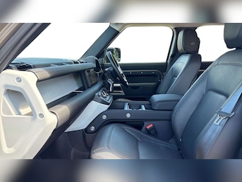 Used Land Rover Defender 2024 for sale - 79190119: Photo