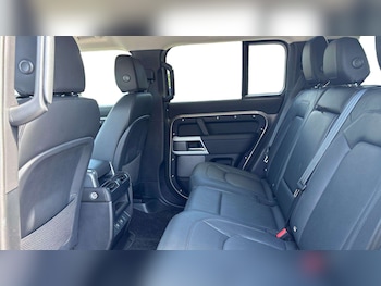Used Land Rover Defender 2024 for sale - 79190119: Photo