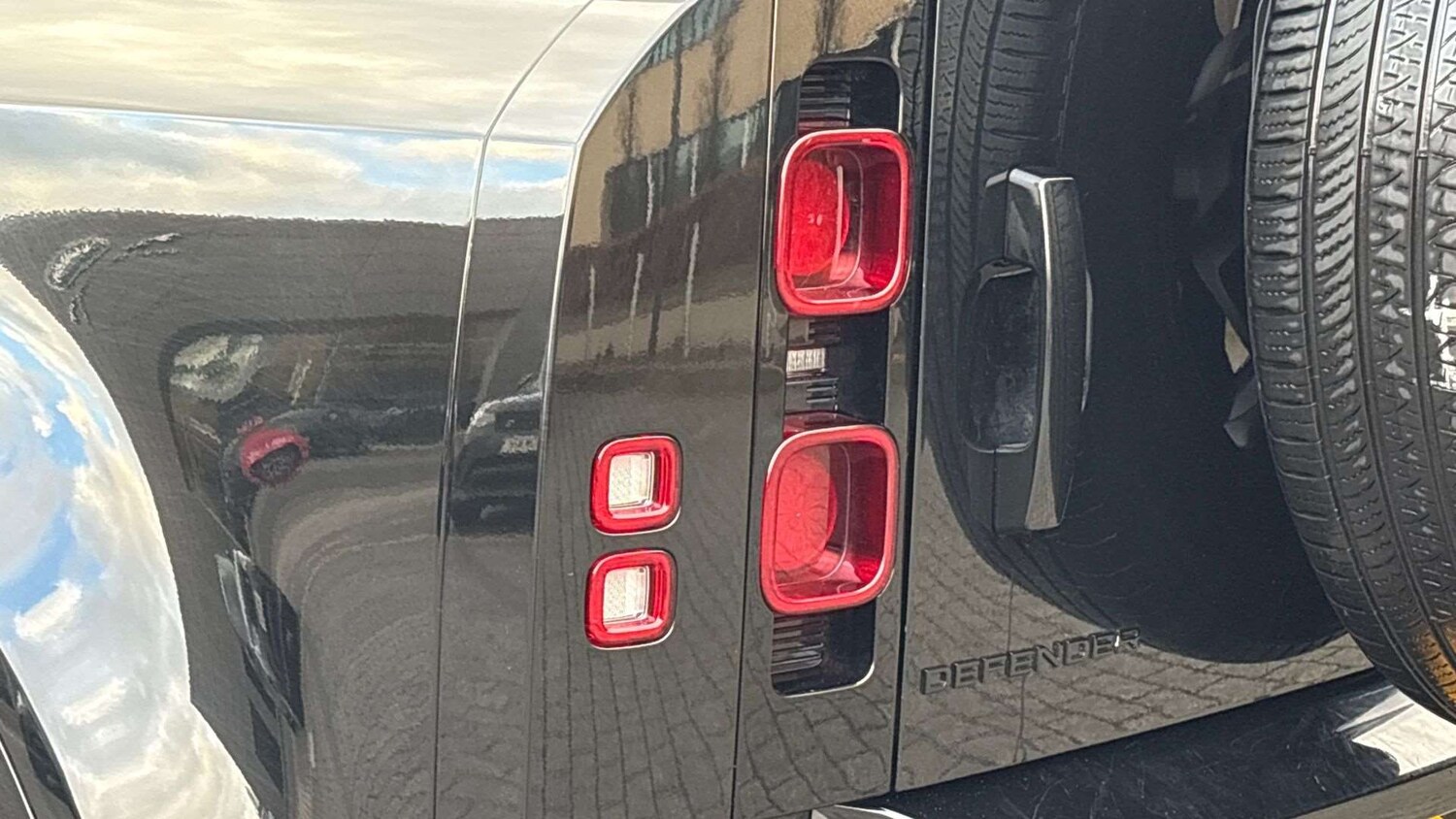 Used Land Rover Defender 2025 for sale - 77051444: Photo 19