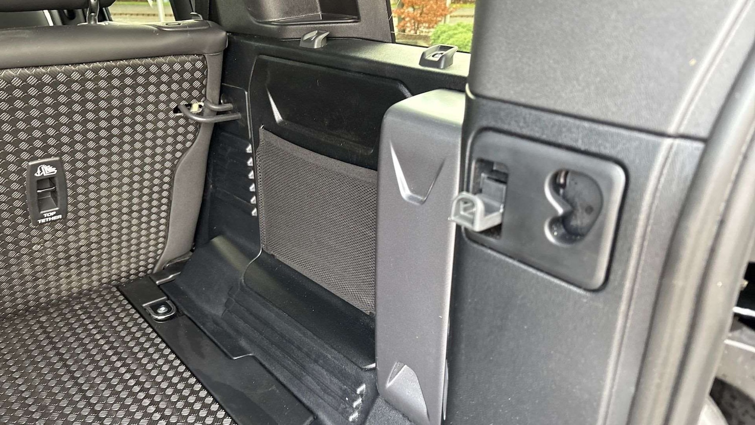 Used Land Rover Defender 2025 for sale - 77051444: Photo 27