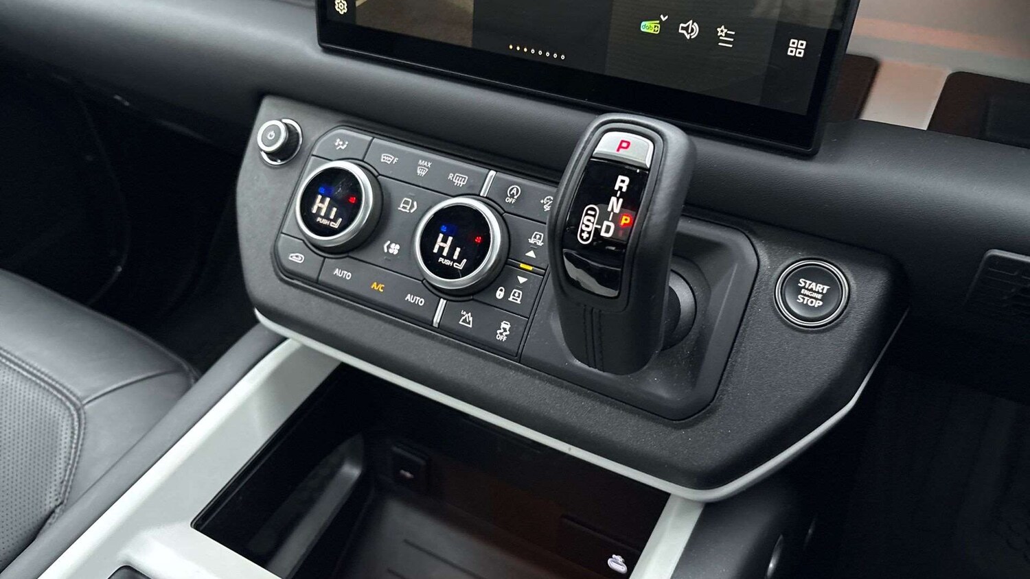 Used Land Rover Defender 2024 for sale - 77472596: Photo 13