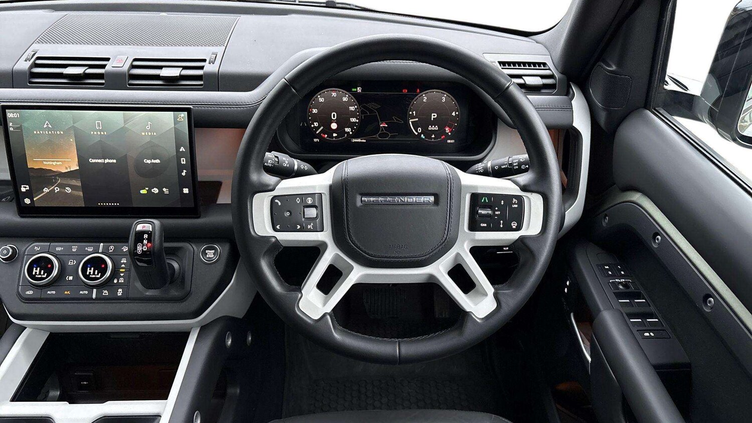 Used Land Rover Defender 2024 for sale - 77472596: Photo 15