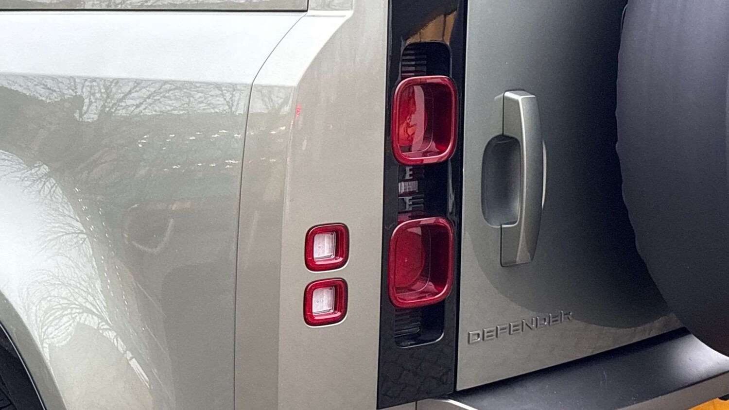 Used Land Rover Defender 2024 for sale - 77472596: Photo 19