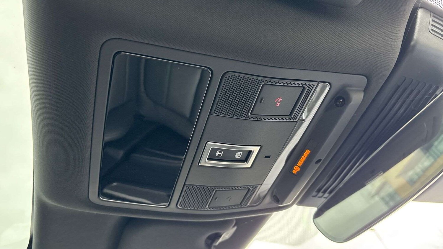 Used Jaguar F-Pace 2023 for sale - 76761148: Photo 23