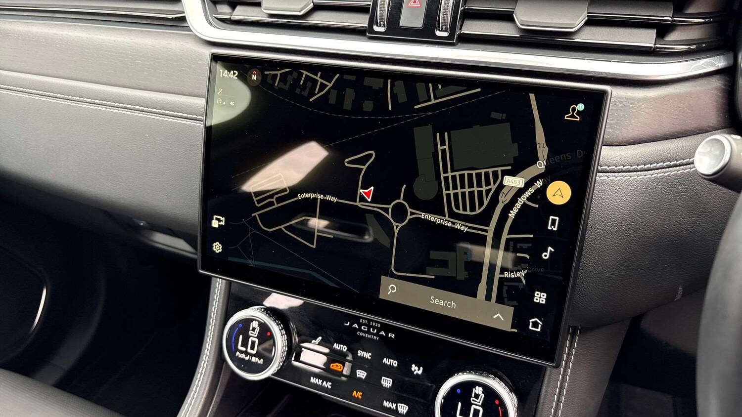 Used Jaguar F-Pace 2024 for sale - 76075299: Photo 11