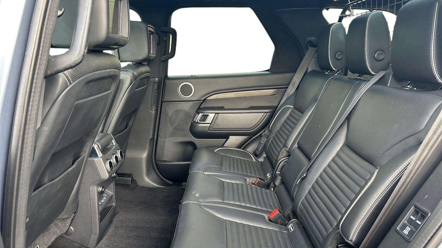 Used Land Rover Discovery 2020 for sale - 77686674: Photo 4