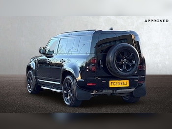 Used Land Rover Defender 2023 for sale - 76745970: Photo